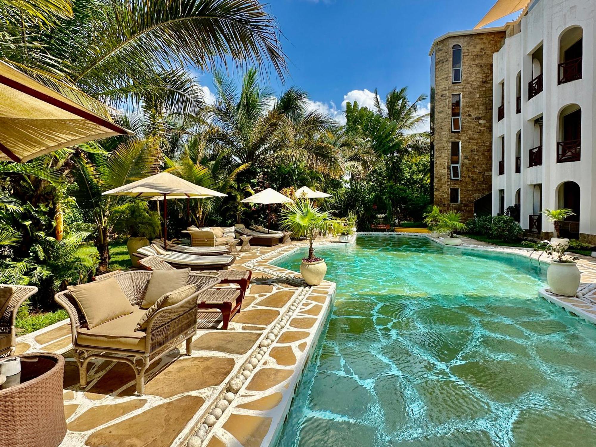 Amani Luxury Apartments Момбаса Екстер'єр фото