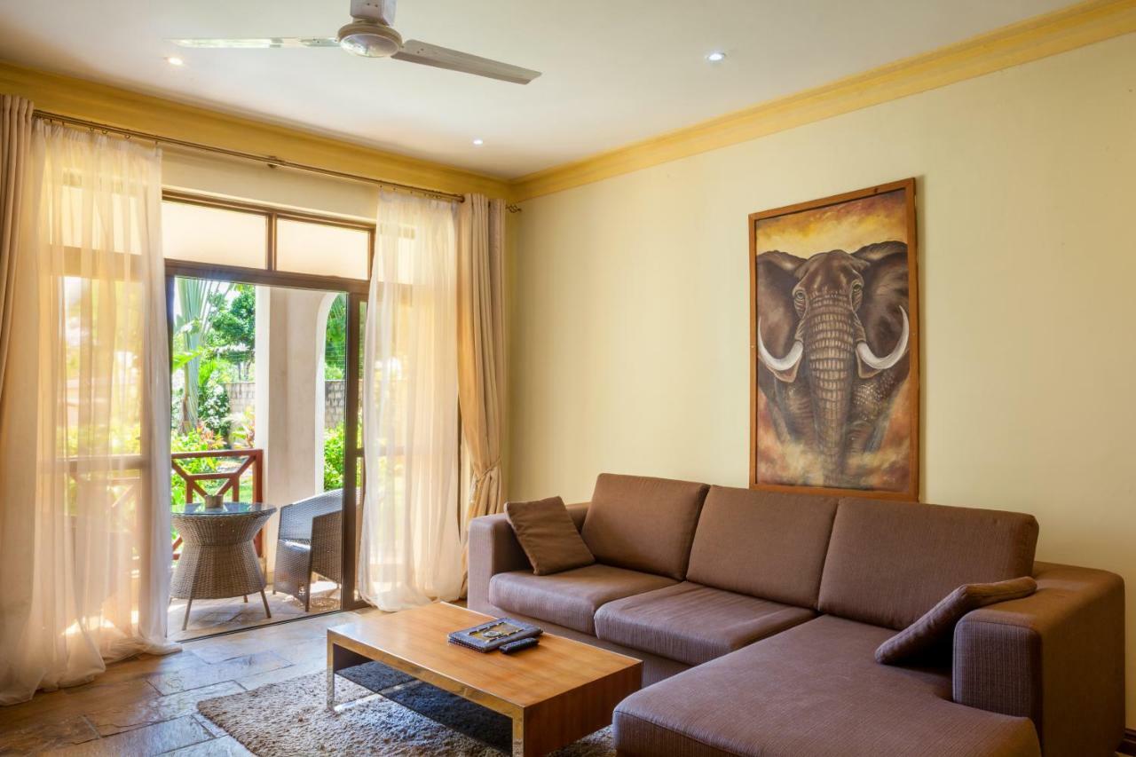 Amani Luxury Apartments Момбаса Екстер'єр фото